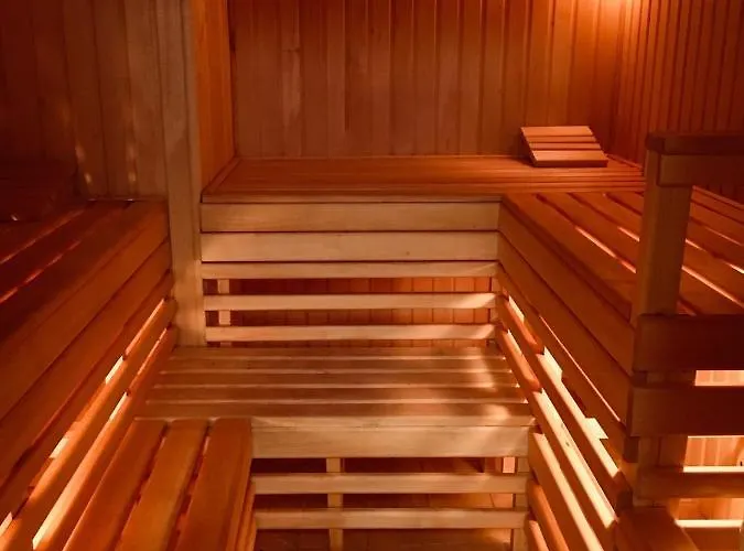 Jozka Max 15 Os Sauna Jacuzzi Porąbka