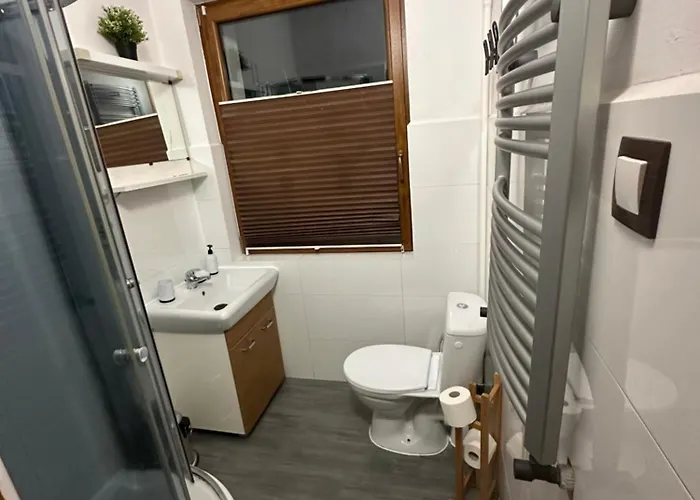 Jozka Max 15 Os Sauna Jacuzzi Porąbka