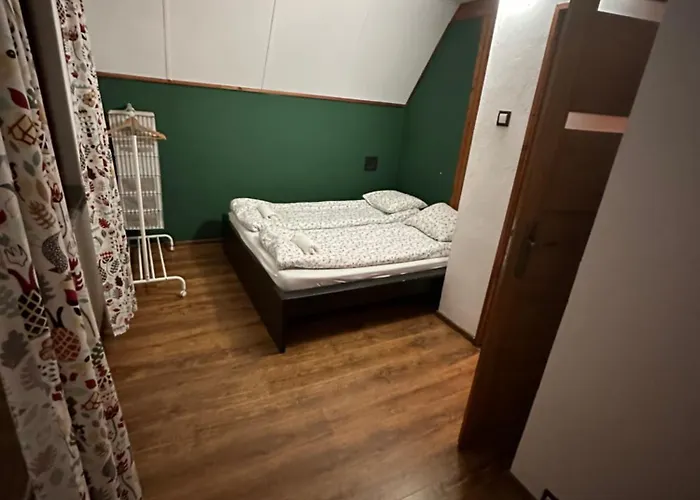 Jozka Max 15 Os Sauna Jacuzzi בקתה *