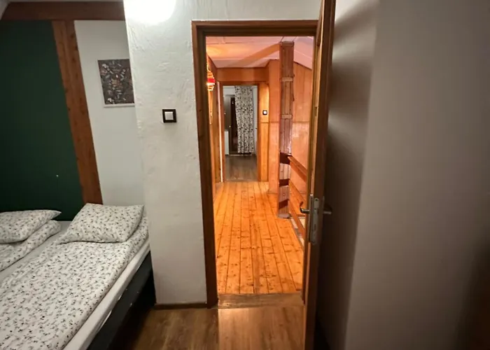 Jozka Max 15 Os Sauna Jacuzzi בקתה Porąbka